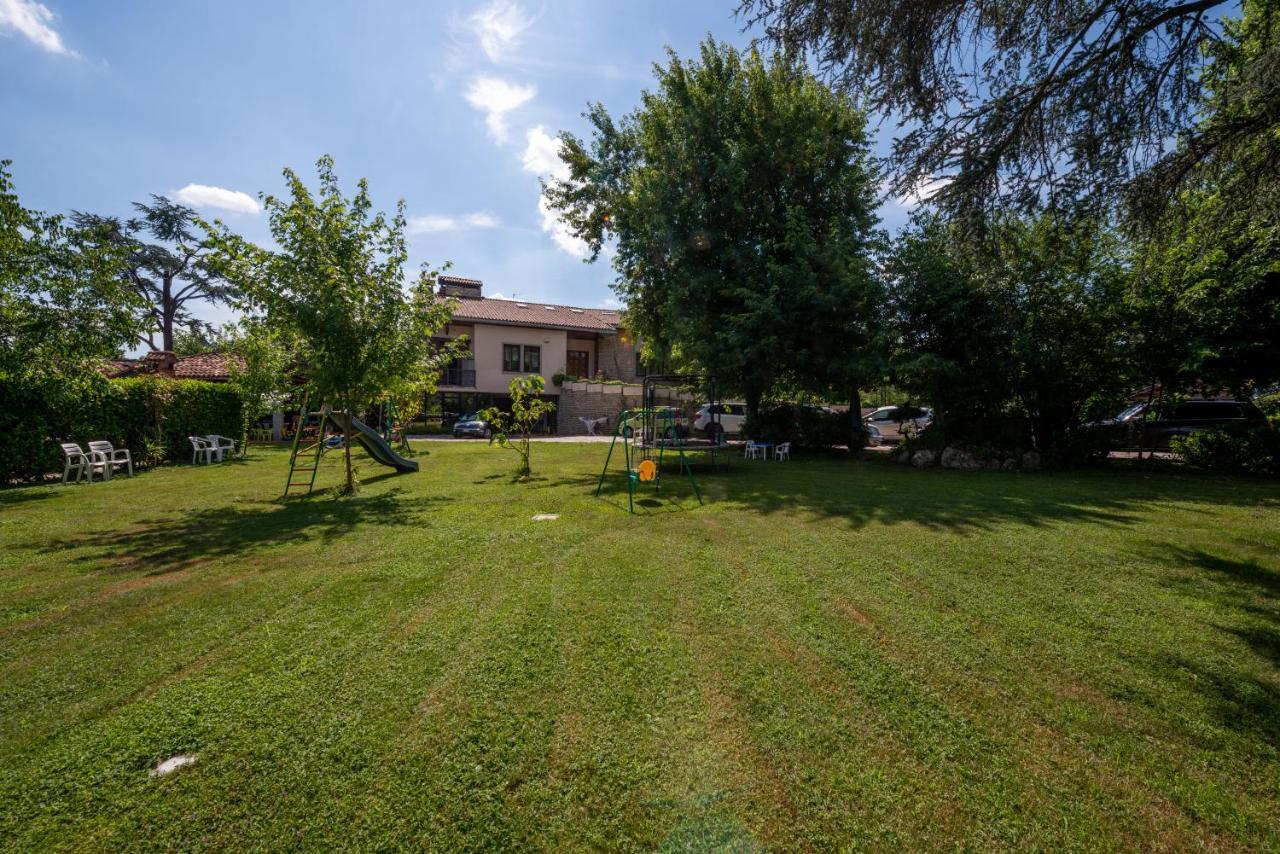 B&B Family First Capriate San Gervasio Εξωτερικό φωτογραφία