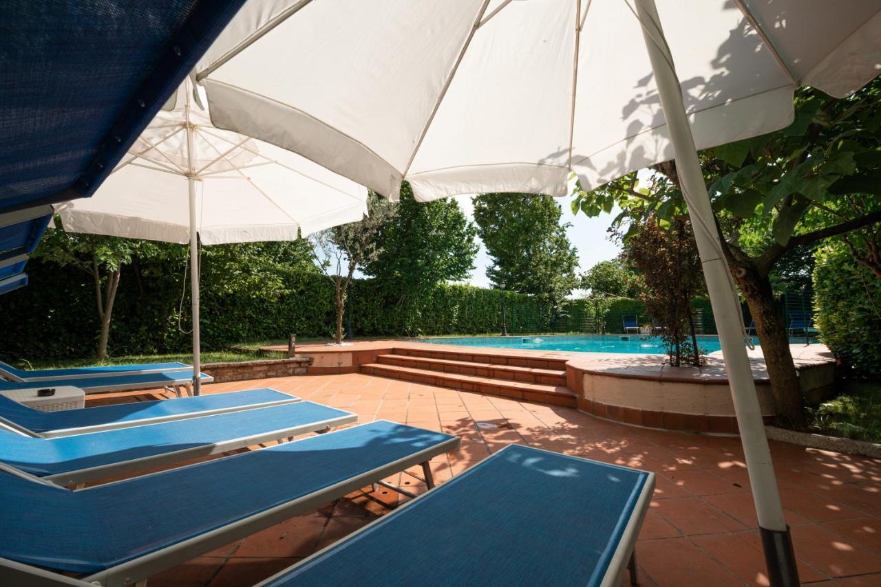 B&B Family First Capriate San Gervasio Εξωτερικό φωτογραφία
