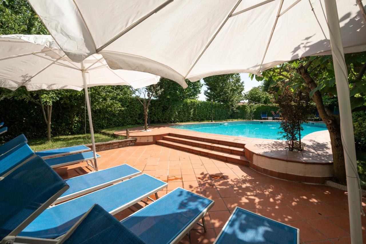 B&B Family First Capriate San Gervasio Εξωτερικό φωτογραφία