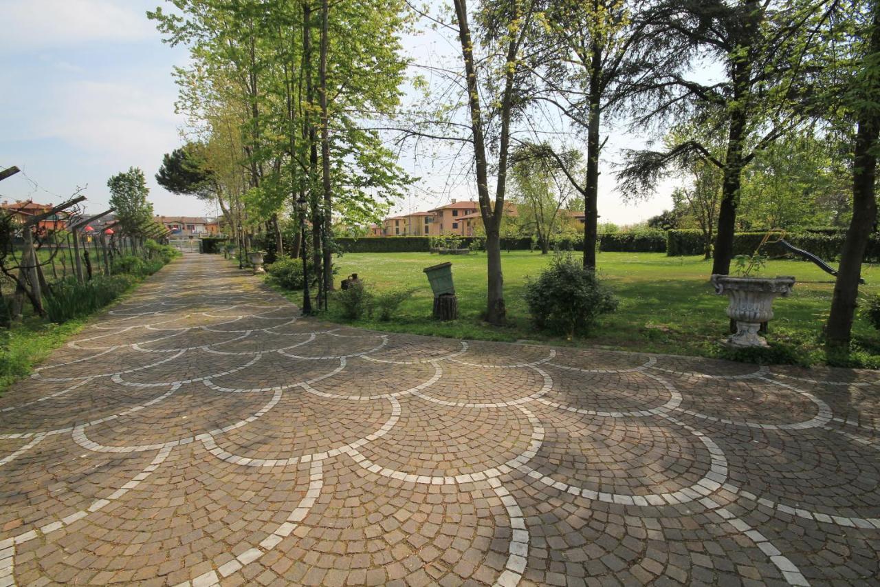 B&B Family First Capriate San Gervasio Εξωτερικό φωτογραφία